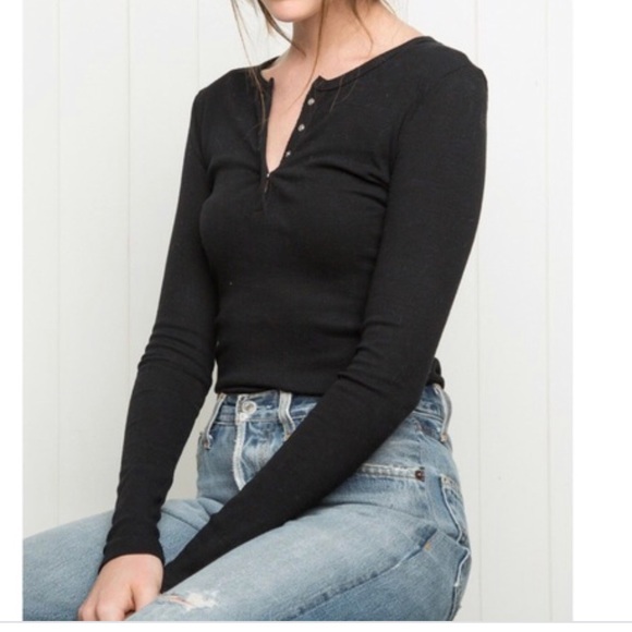 Brandy Melville Adern Top - Picture 3 of 3